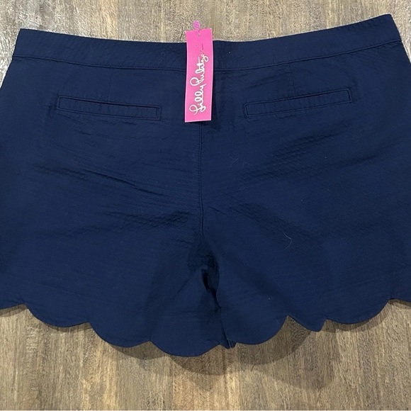 Lilly Pulitzer Pants - NWT Lilly Pulitzer Buttercup  Short In True Navy Size 00